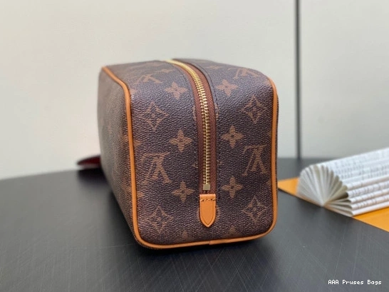 AAA Replica Ru DOPP bag-23*13*12CM VUITTON KIT LOCKER LOUIS 0707